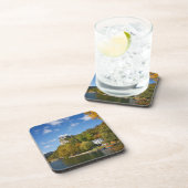 湖はスロベニアの秋色の木と出血しました コースター (右側)