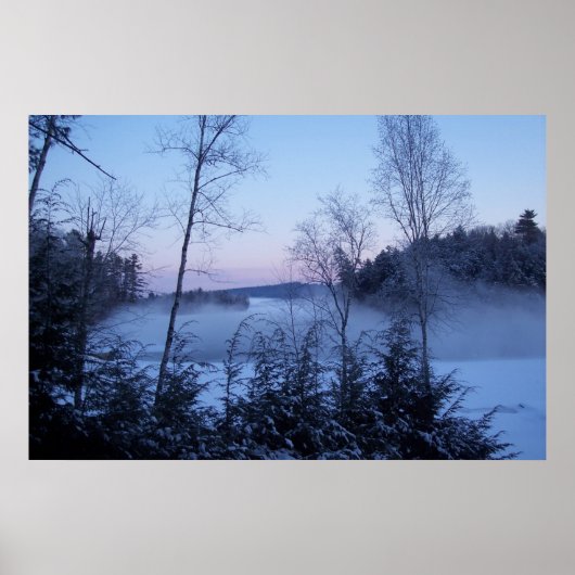 湖を横切るモーニングフォグ ポスター (正面)