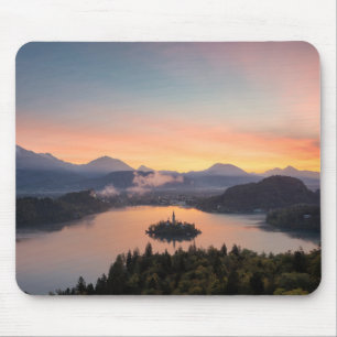 湖上の日の出はmousepadを出血させました マウスパッド