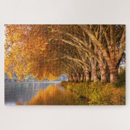 湖以外の秋の黄金の木の景勝地 ジグソーパズル