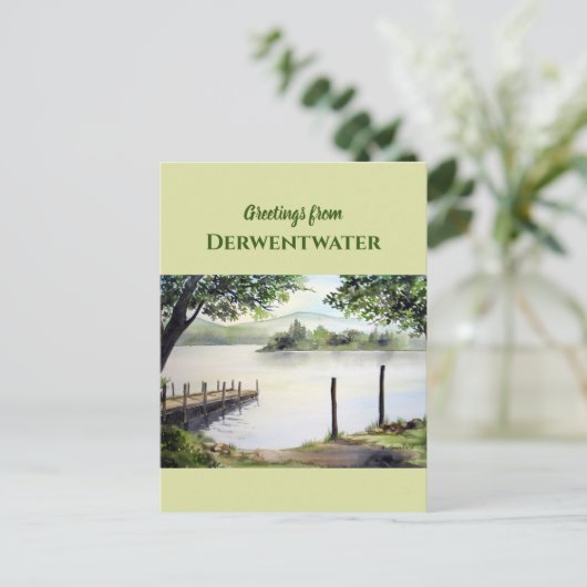 湖水地方ケスウィックのダーウェントウォーター湖　絵画 ポストカード (スタンド正面)