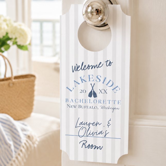 湖畔のバチェラーウィークエンド ドアノブサイン (Coastal Lakeside Bachelorette Weekend Door Hanger)