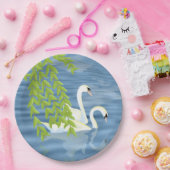 湖絵を描に浮かぶ白鳥の青と緑のペア ペーパープレート (パーティー)