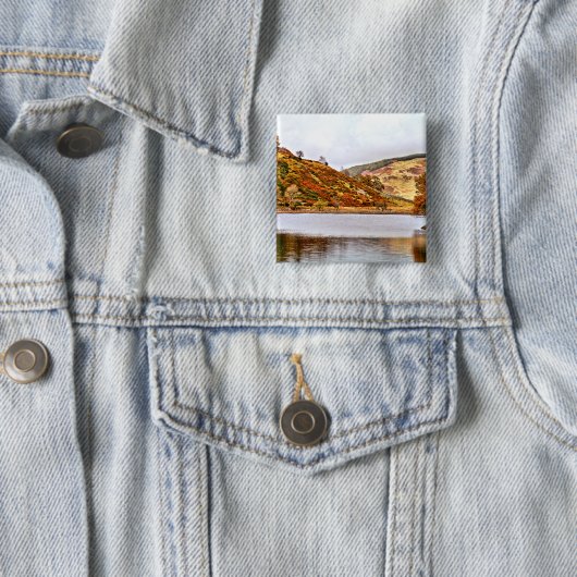 湖 缶バッジ (インサイチュ)