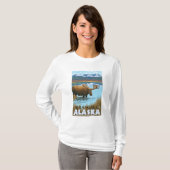 湖- Wrangell、アラスカで飲んでいるアメリカヘラジカ Tシャツ (正面フル)