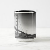 湾のゴールデンゲートブリッジサンフランシスコを渡って マグカップ (中央)