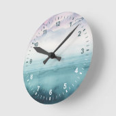 湾の薄暗がり-水彩画 ラウンド壁時計 (傾斜)