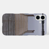 湾内の波止場に座る Case-Mate iPhoneケース (裏面 (横))