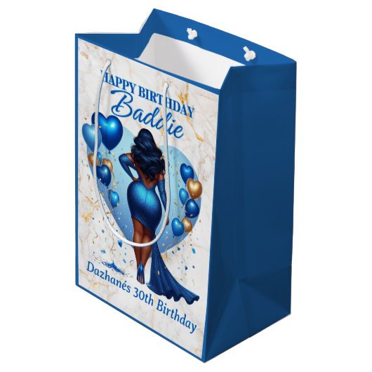 湾曲したアフリカンアメリカン女性ブルーグラム誕生日 ミディアムペーパーバッグ (裏面アングル)