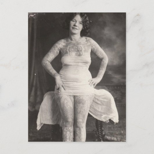 湾曲した入れ墨の女性 ポストカード (正面)