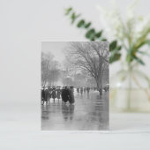 湿潤舗装上の反射 ポストカード (スタンド正面)