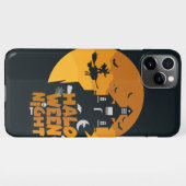 満月かわいらしに飛んでいる対する魔女ほうき iPhoneケース (裏面横)