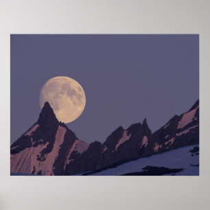 満月が出る Chugach Mountains Alaska ポスター