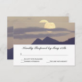 満月が山の上に上昇する結婚式RSVPカード 出欠カード (正面/裏面)