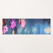満月と美しいピンクの蓮の花 ヨガマット (正面(横))