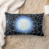 満月に対する青いクモの巣 ランバークッション (ブランケット)