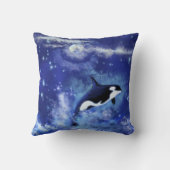 満月のキラークジラ – アートスケッチ – 青 クッション (裏面)