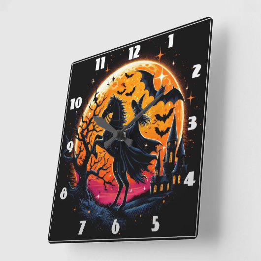 満月の下で神秘的なハロウィーンの馬に乗る スクエア壁時計 (傾斜)