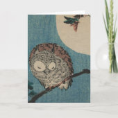 満月の下のかえでの枝の小さい角状フクロウ カード (正面)