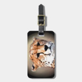 満月の下のチーターの肖像 : 自然の優雅さ ラゲッジタグ (正面縦)