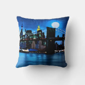 満月の下のブルックリン橋 クッション (裏面)