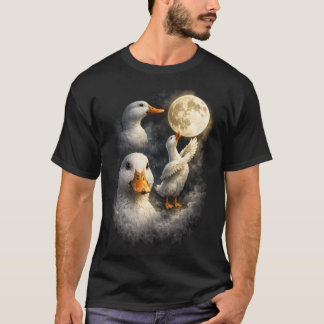 満月の下の三羽の白いアヒル 野生動物アート Tシャツ