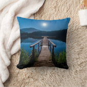 満月の下の夜の桟橋 クッション (ブランケット)