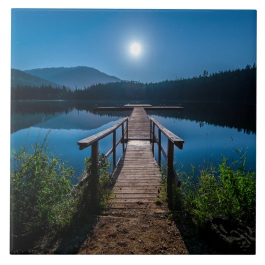 満月の下の夜の桟橋 タイル (正面)