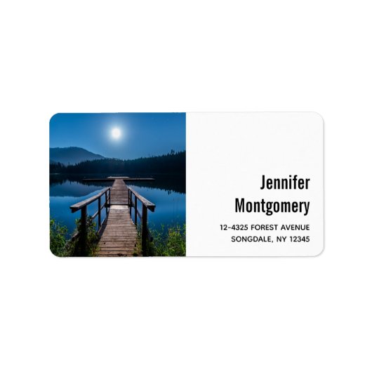 満月の下の夜の桟橋 ラベル (正面)