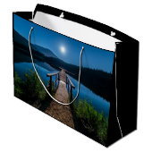 満月の下の夜の桟橋 ラージペーパーバッグ (裏面アングル)