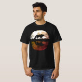 満月の下の孤狼 Tシャツ (正面フル)
