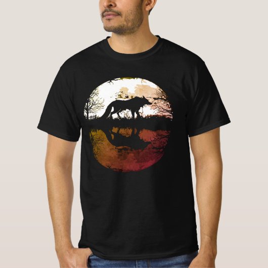 満月の下の孤狼 Tシャツ (正面)