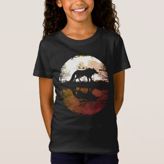 満月の下の孤狼 Tシャツ (正面)