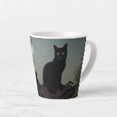 満月の前の木に黒猫 カフェラテマグ (右アングル)