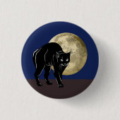 満月の夜にハロウィーンで遊ぶ黒猫 缶バッジ (正面)