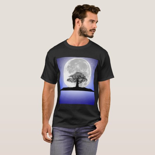 満月の夜に一つだけ葉のない木 Tシャツ (正面フル)