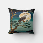 満月の夜に木に止まったワシ クッション (正面)