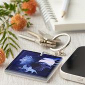 満月の狼とレイヴン キーホルダー (正面右)