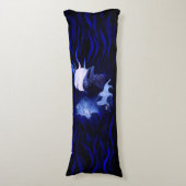 満月の狼とレイヴン ボディピロー (正面縦)