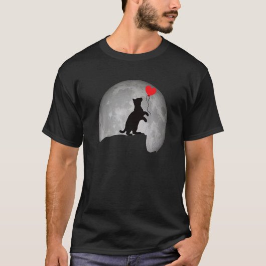 満月の猫のシルエットとハート。美しい Tシャツ (正面)