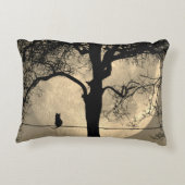 満月の針金の上の猫 アクセントクッション (裏面)