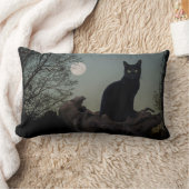 満月の黒猫が木に ランバークッション (ブランケット)