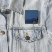 満月はホピー族に薄暗がりの空を通って上がります 缶バッジ (インサイチュ)