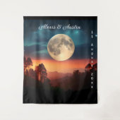 満月を背景に愛結婚を タペストリー (正面)