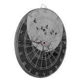 満月不気味飛んでいるに対するラヴェンス ダーツボード (正面左)