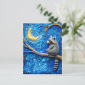 満月感じ下の枝にタヌキ ポストカード (スタンド正面)