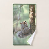満足そうなリス バスタオルセット (ハンドタオル)