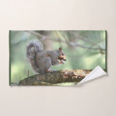 満足そうなリス バスタオルセット (ハンドタオル)