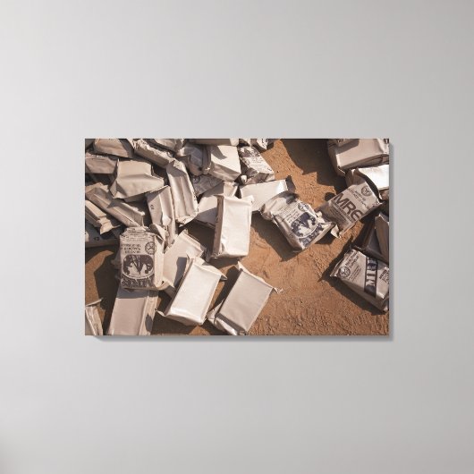 準備ができて盛り上がる食べ食事 キャンバスプリント (正面)