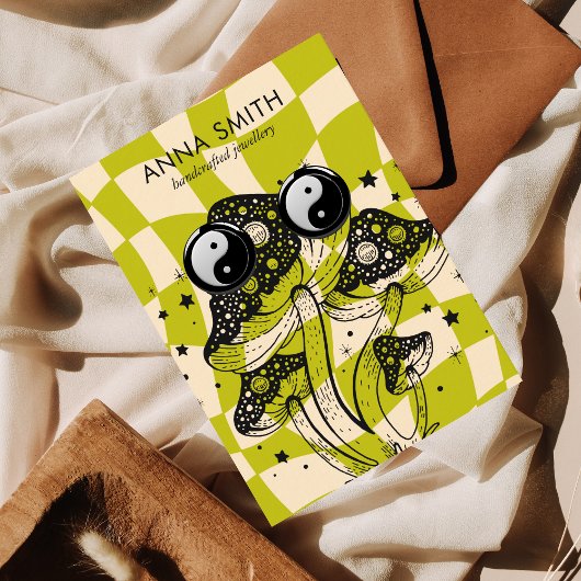 溝付きグリーンマッシュルームトリップ(幻覚体験)のようなレトロイヤリングディスプレイ 名刺